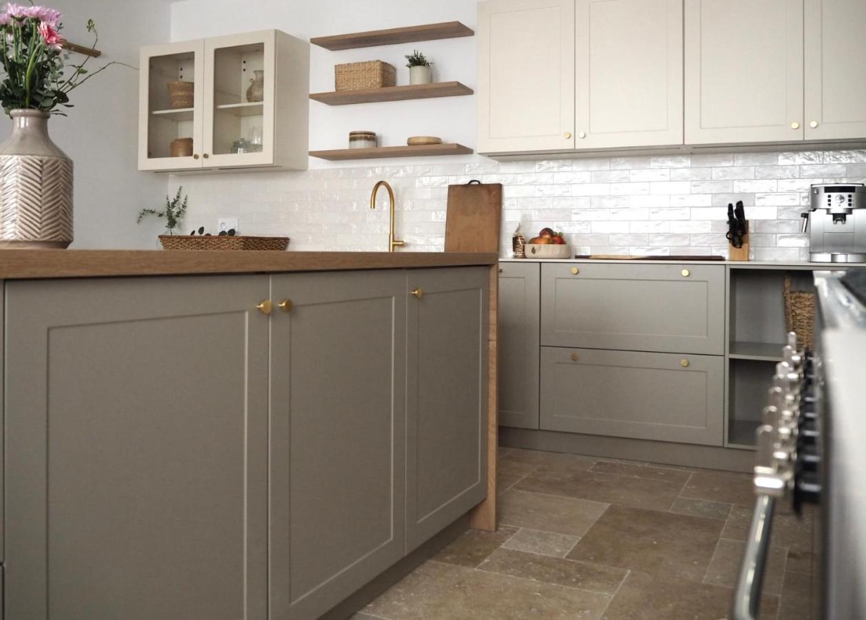 סנסר La Place B&B מראה חיצוני תמונה